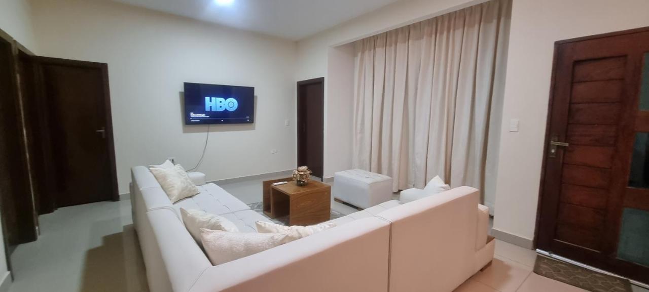 Posada Express By Transit Inn Viru Viru ซานตาครูซเดอลาเซียร์รา ภายนอก รูปภาพ